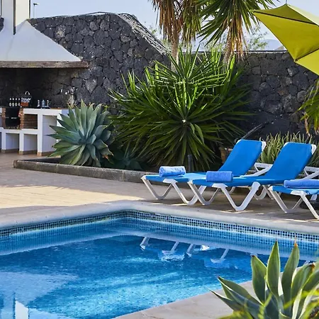 Casa Indiana - Lh110 By Now Ltd * Playa Blanca (Lanzarote)