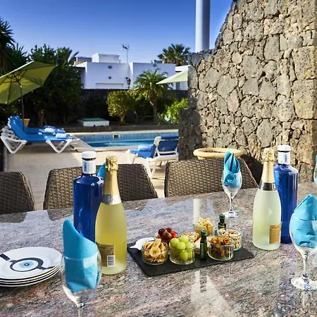 Willa Casa Indiana - Lh110 By Now Ltd *